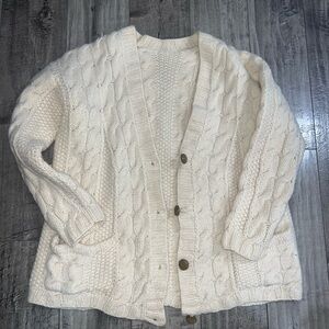 WOOL Cozy Cream Cable Knit Cardigan